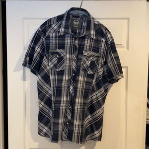 BKE XL short sleeve snap shirt